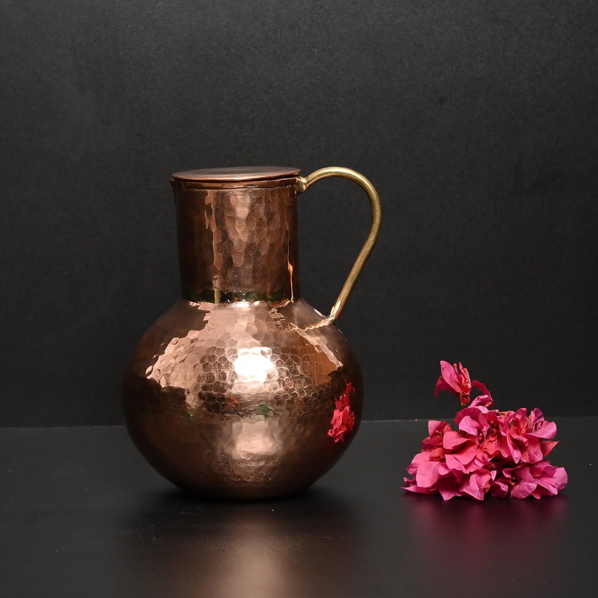 COPPER JUG WITH GLASS-CUM- LID